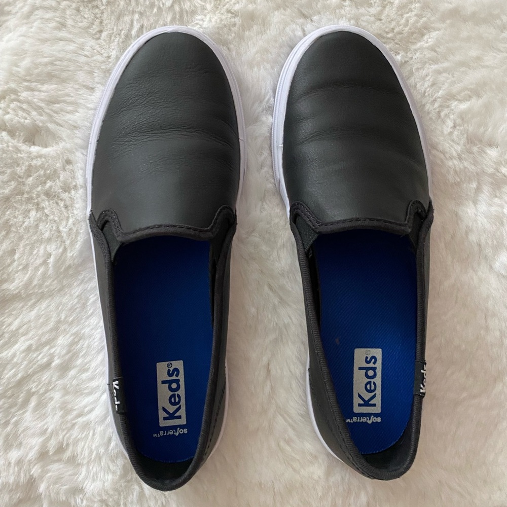 Keds women’s double decker leather slip on | Black shoes🖤